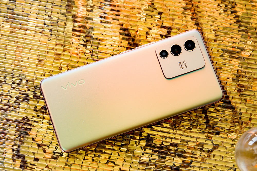 Vivo S12