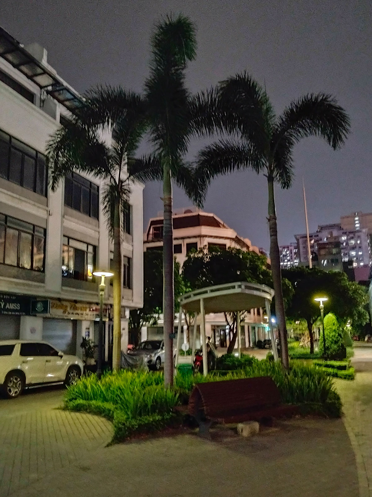 Bật chụp đêm