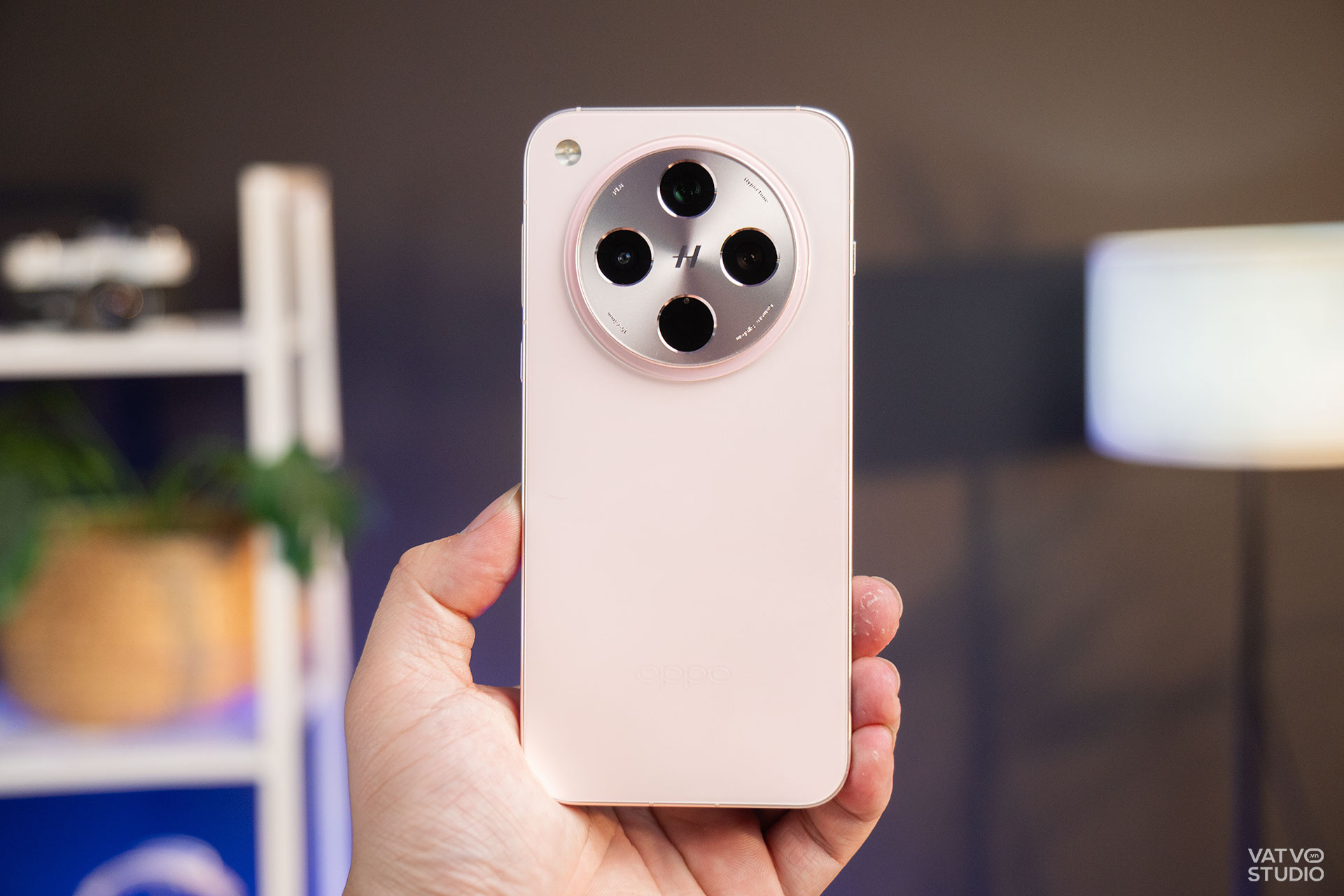 OPPO Find X8
